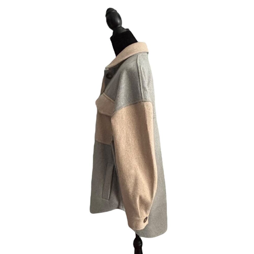 SO Oversized Button Up Shacket Tan Gray Color Block Size Small - Picture 5 of 10